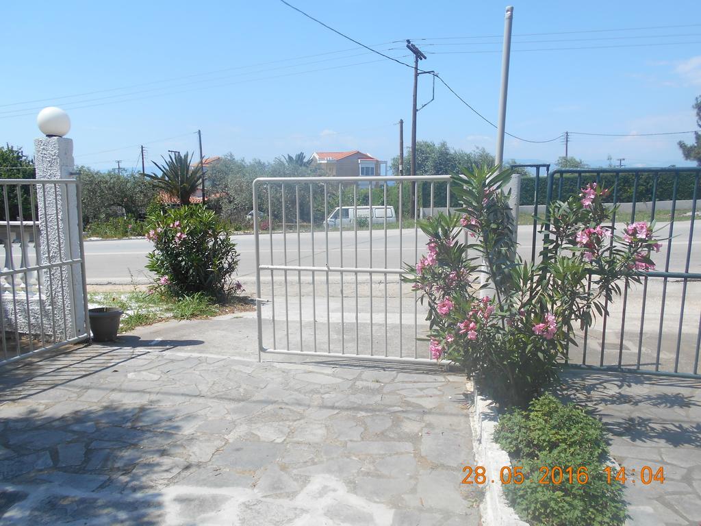 Doukas Hotel Skala Rachoni  Buitenkant foto