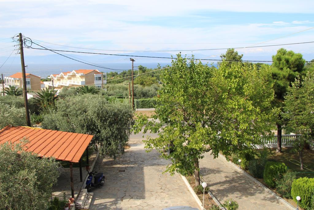 Doukas Hotel Skala Rachoni  Buitenkant foto
