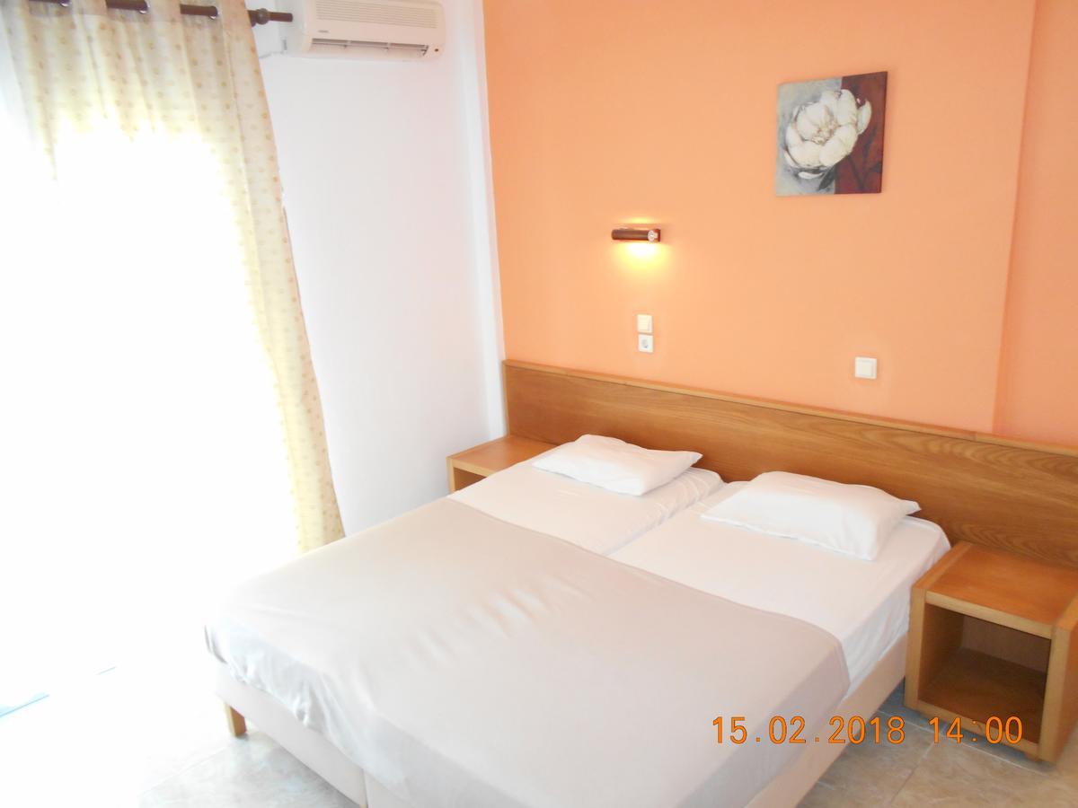 Doukas Hotel Skala Rachoni  Buitenkant foto