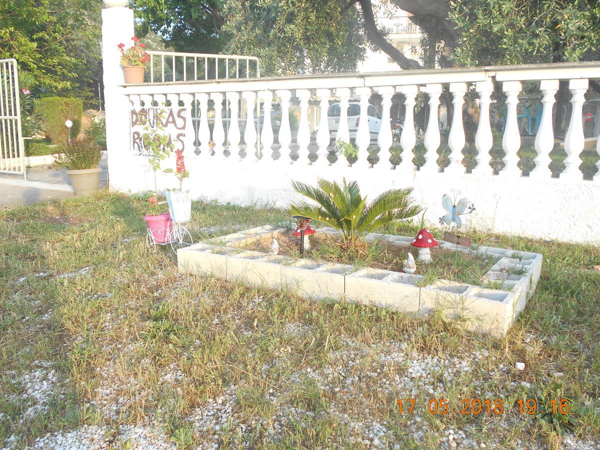 Doukas Hotel Skala Rachoni  Buitenkant foto